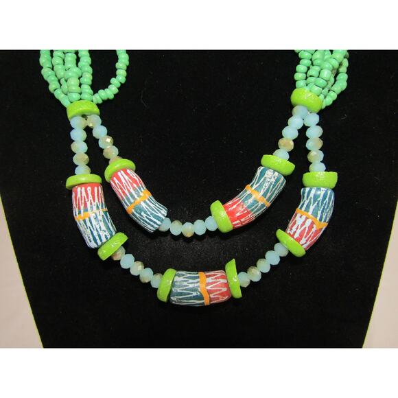 Green Beaded Aztec Double Layer Necklace Boho Cottagecore Hippie Festive 36" - Picture 2 of 6